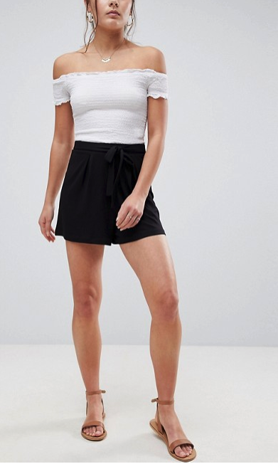 taylor swift reputation tour outfit ideas asos tie waist shorts with pleats